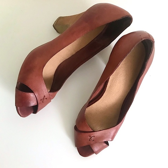Seychelles Burgundy Leather Peep Toe Heels 10 - Picture 2 of 14
